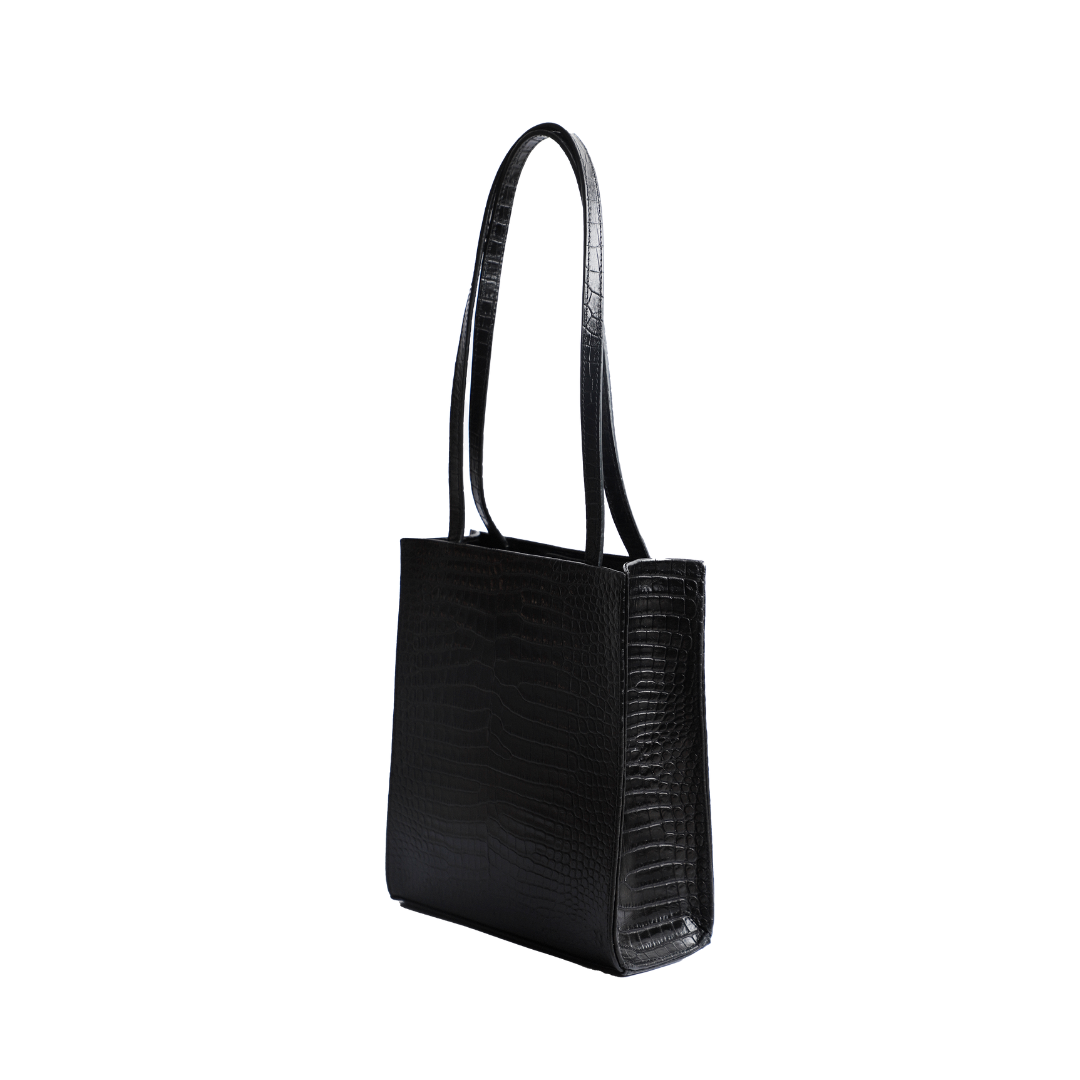 Riviera Black Caimán
