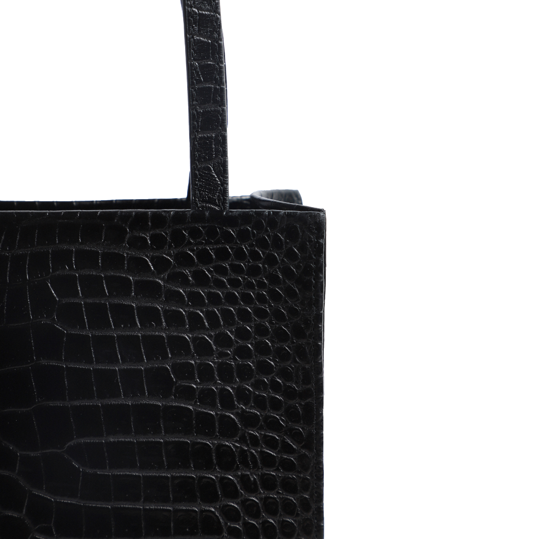 Riviera Black Caimán