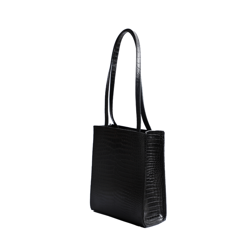 Riviera Black Caimán